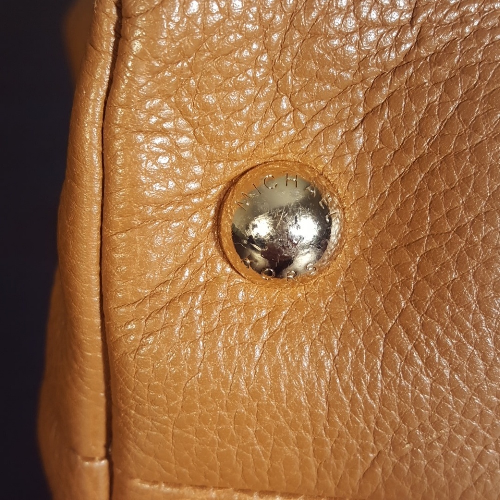 🌻SOLD🌻EUC Michael by Michael Kors shoulder bag - Picture 4 of 8